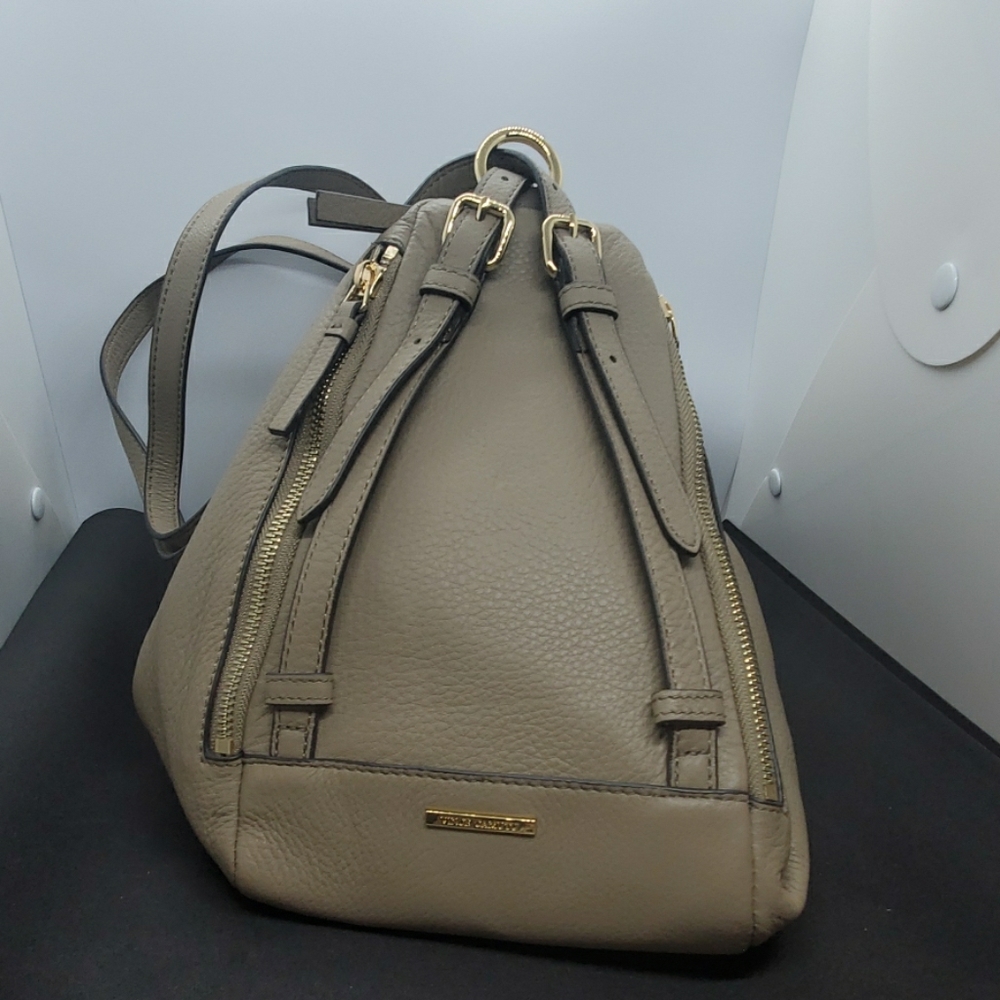 Vince Camuto